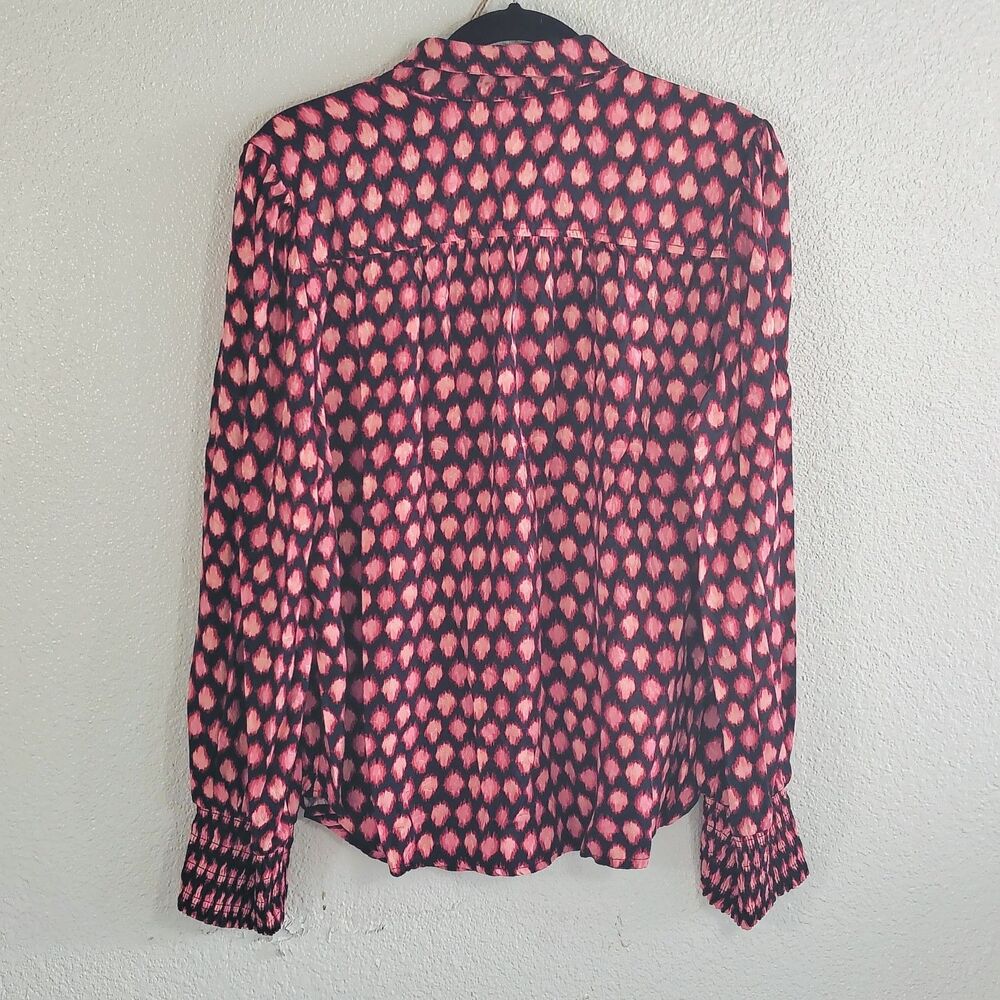 Chico’s Size 3 US 16 Pink Black Ikat Print Button Front Blouse Smocked Cuffs - Picture 6 of 8